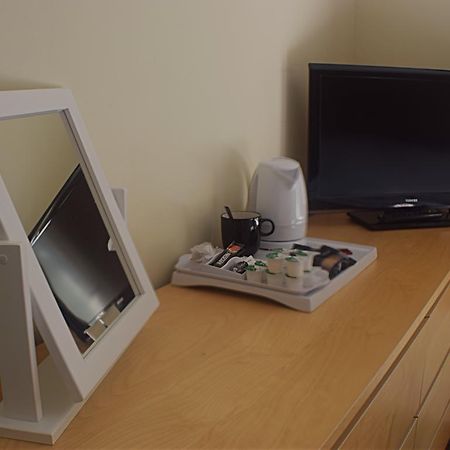 Broad Oaks B&B Solihull Bagian luar foto