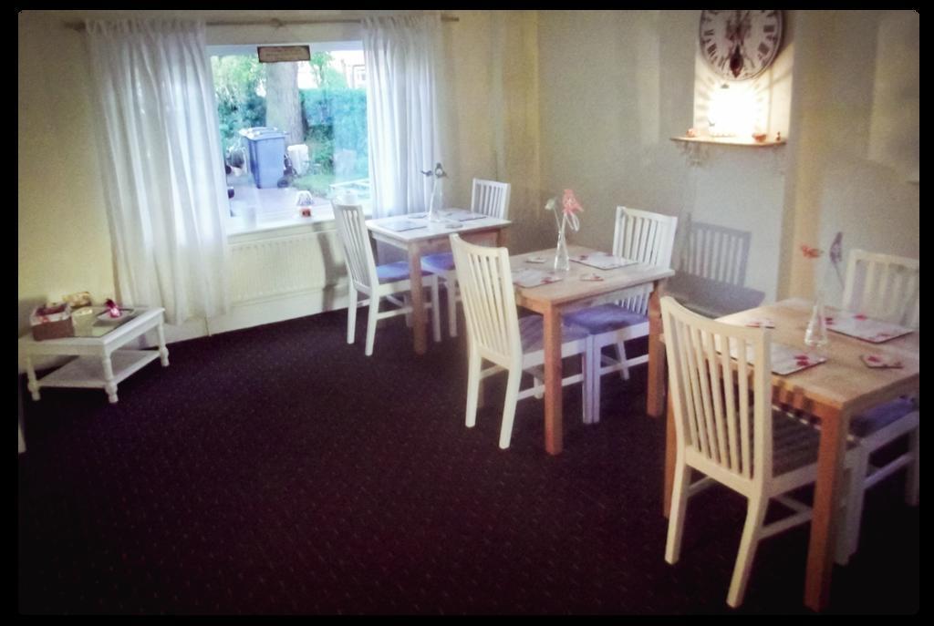 Broad Oaks B&B Solihull Bagian luar foto